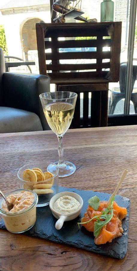 Hotel Restaurant La Voile - Le Dock'Er ลุคมาเรียเกอ ภายนอก รูปภาพ